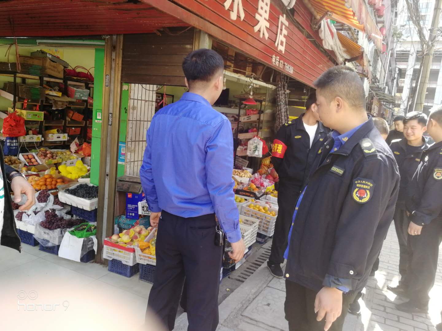 中心街道开展集中整治迎国卫复审(图3)